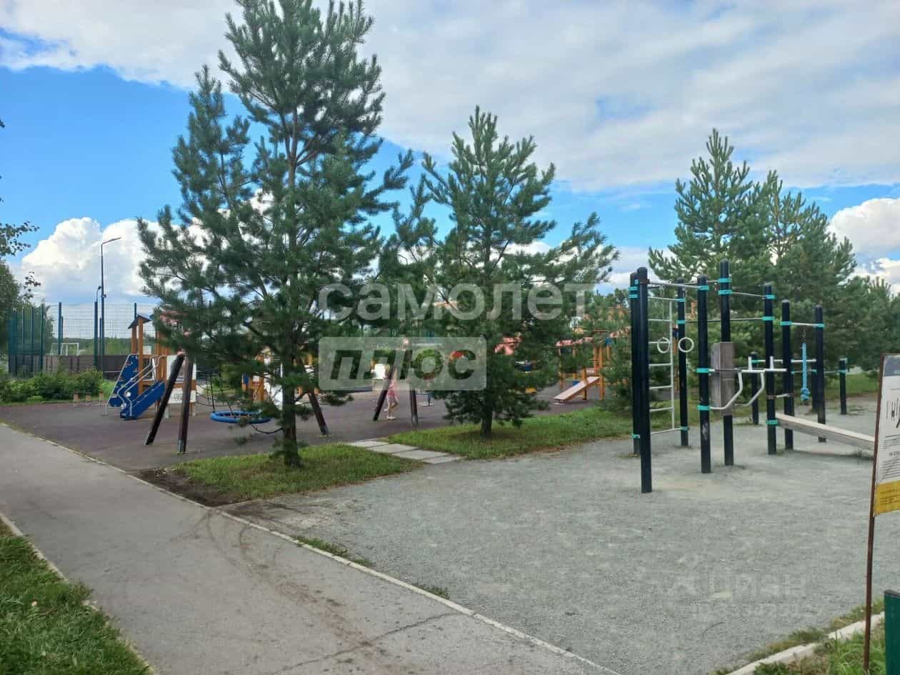 Россия, село Новолуговое, микрорайон Берёзки-2, 1-й квартал, 30, фото 25