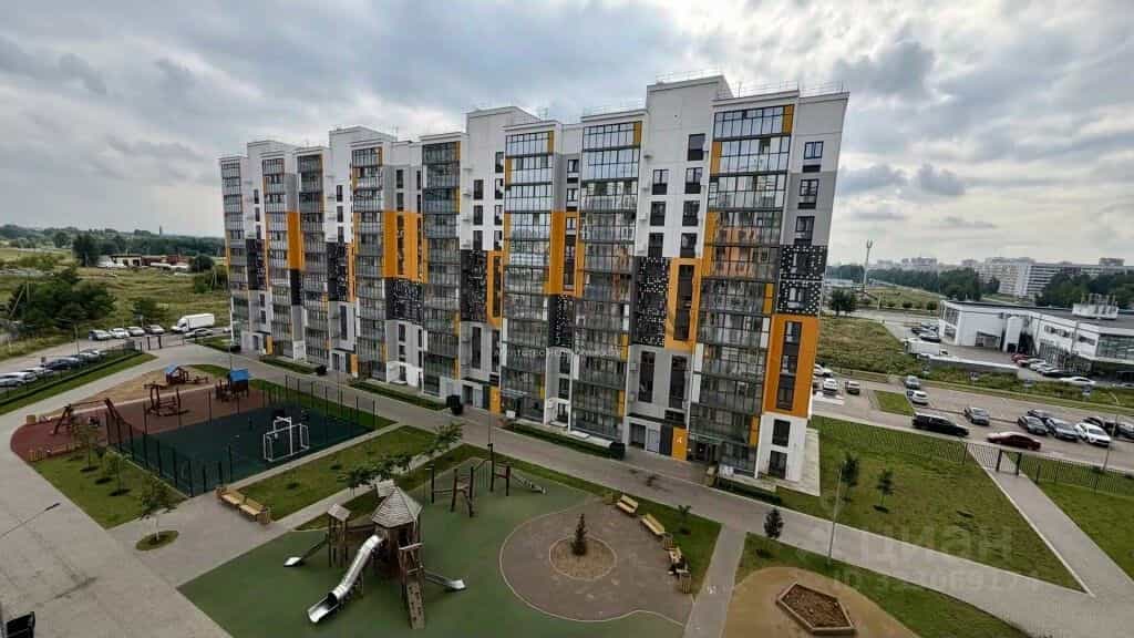 Россия, Республика Татарстан (Татарстан), Набережные Челны, проспект Яшьлек, 6А/1, фото 17