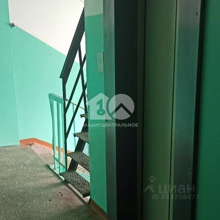 Россия, Новосибирск, микрорайон Снегири, Рассветная улица, 8, фото 3