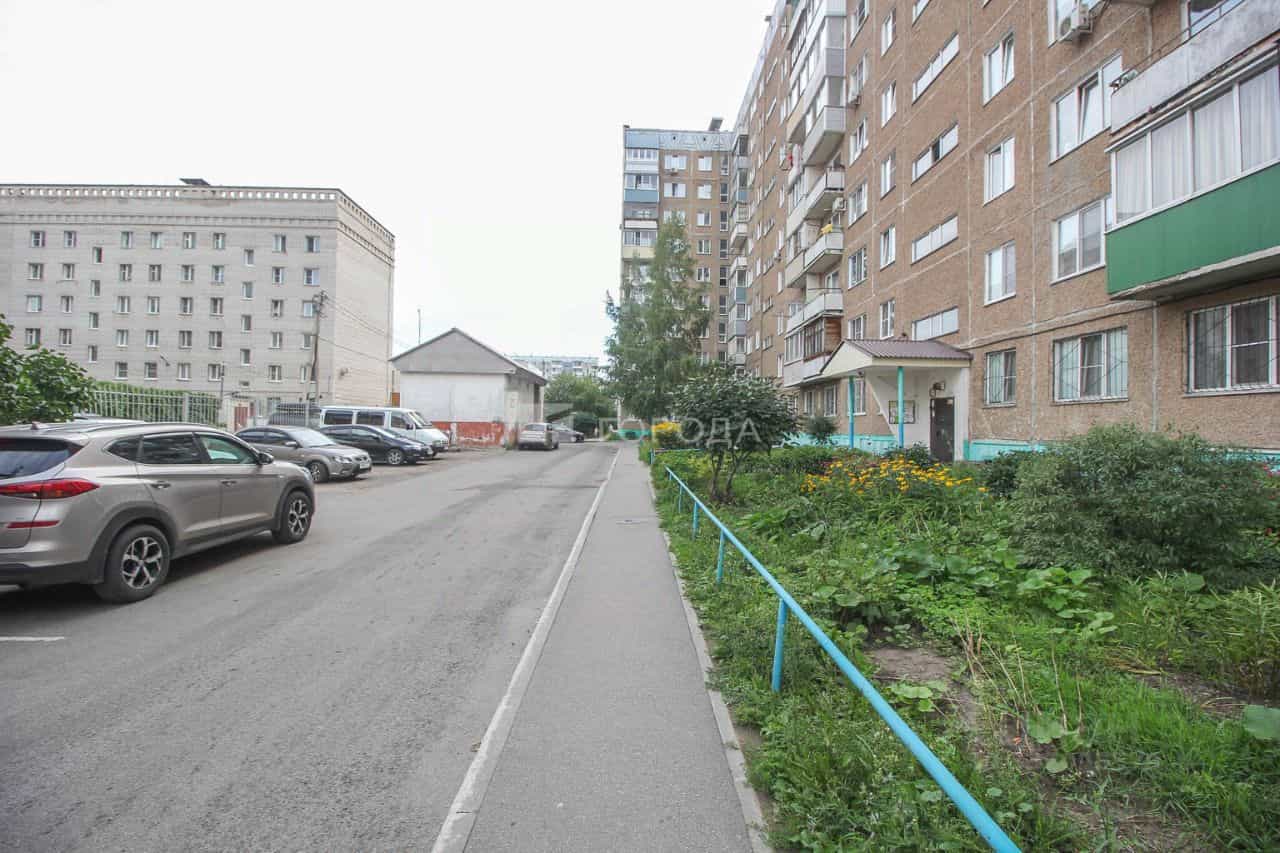 Россия, Алтайский край, Барнаул, улица Шумакова, 44, фото 24