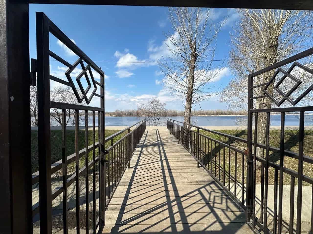 Россия, Саратовская область, Энгельс, Пристанская улица, 85/1