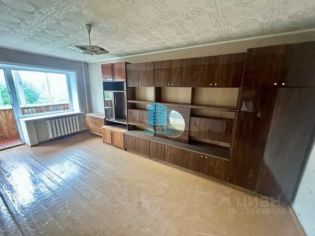 Россия, Псковская область, Великие Луки, проспект Ленина, 61