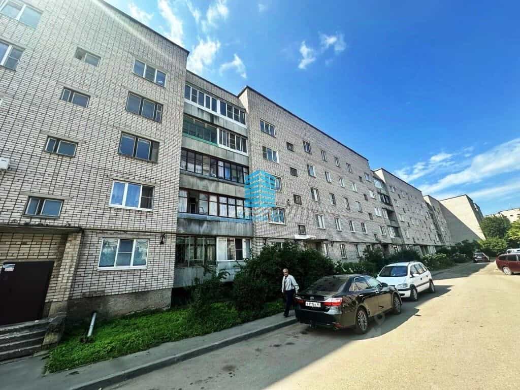 Россия, Псковская область, Великие Луки, улица Заслонова, 33, фото 16
