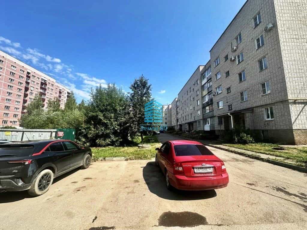 Россия, Псковская область, Великие Луки, улица Заслонова, 33, фото 18