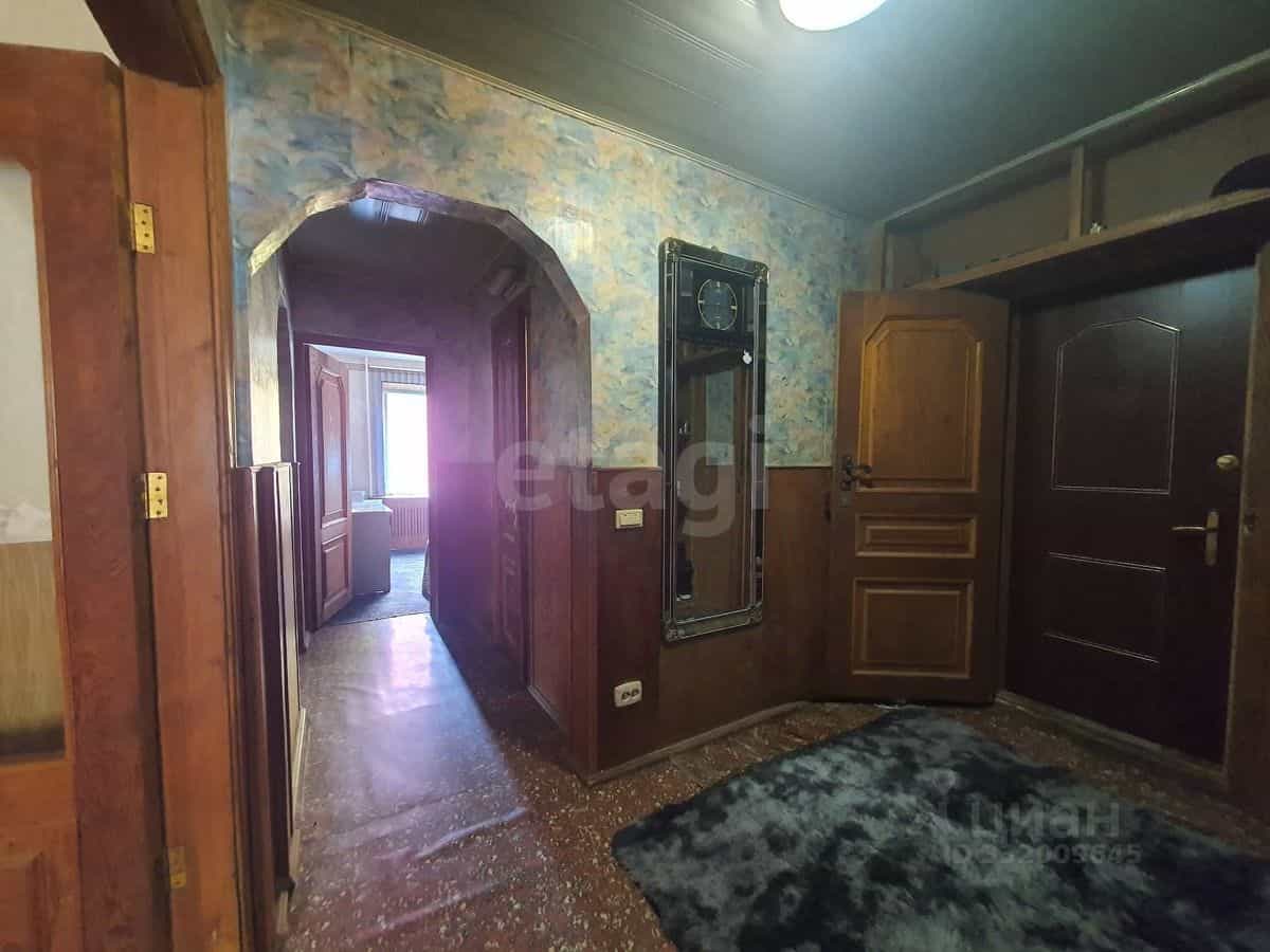 Россия, Камчатский край, Петропавловск-Камчатский, улица Виталия Кручины, 4, фото 8