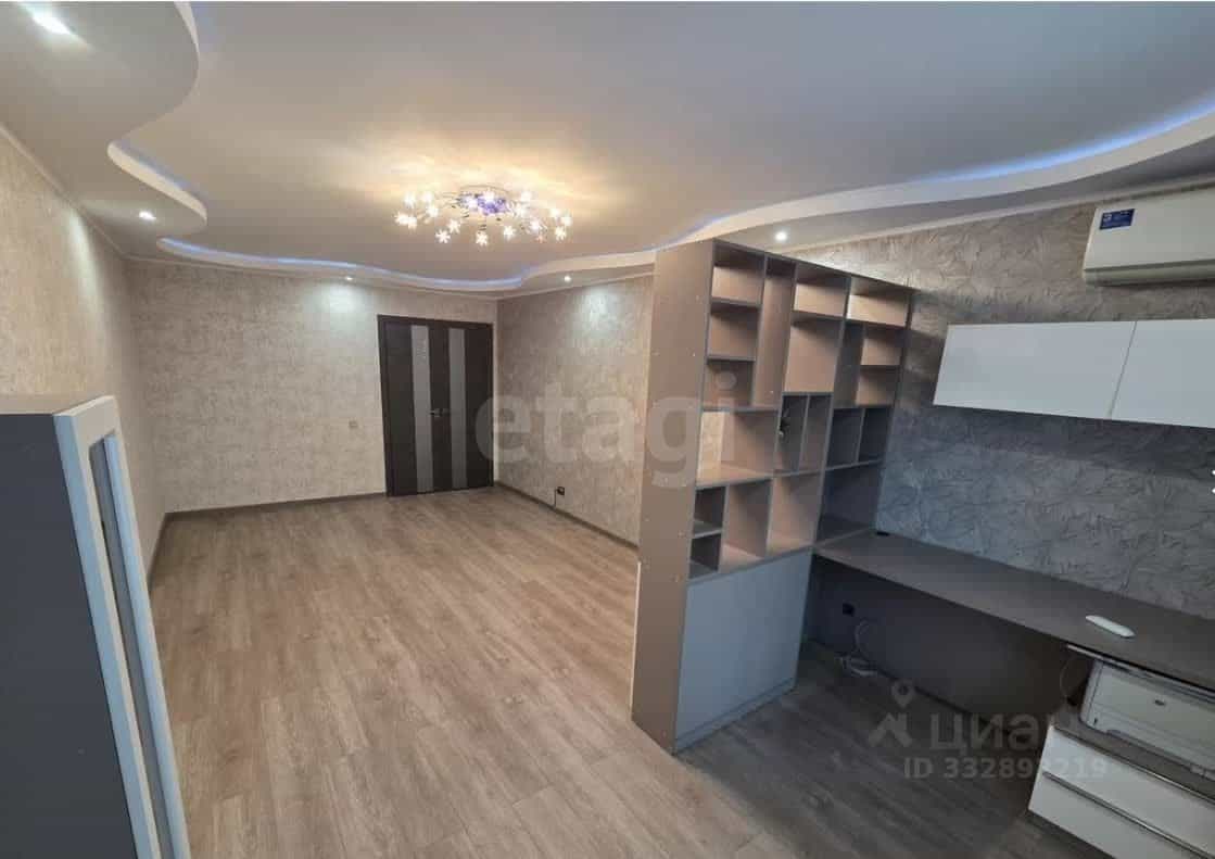 Россия, Амурская область, Благовещенск, 2-й микрорайон, улица Кантемирова, 23/2, фото 3