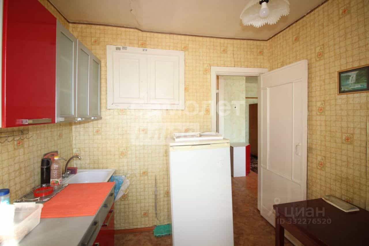 Россия, Архангельская область, Коряжма, улица Космонавтов, 6, фото 4