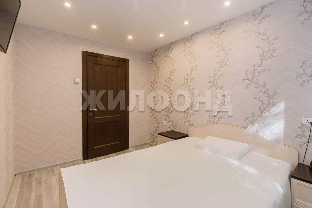 Россия, Новосибирск, улица Ватутина, 65, фото 4