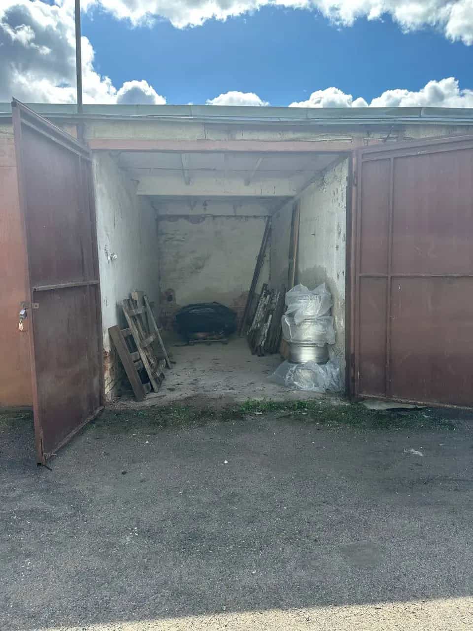 Беларусь, Минск, Долгиновский тракт, 49