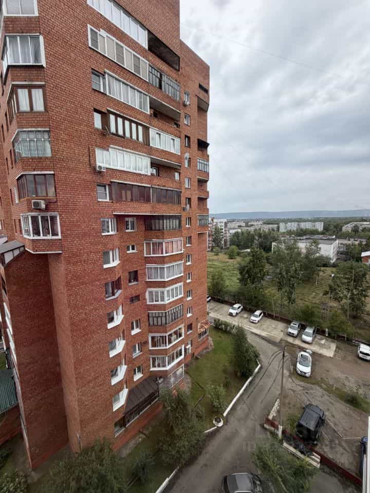 Россия, Иркутская область, Братск, жилой район Центральный, Советская улица, 16