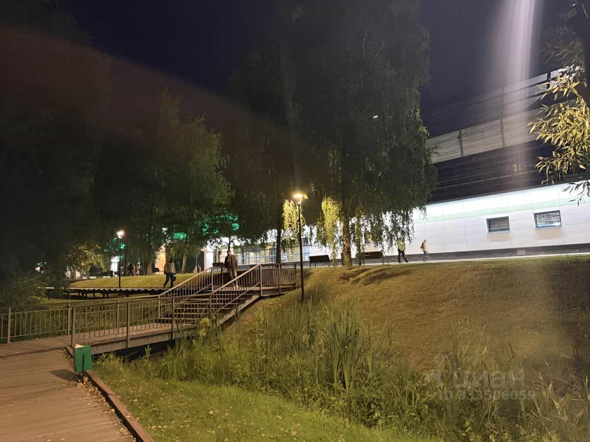 Россия, Москва, улица Адмирала Руднева, 12, фото 11