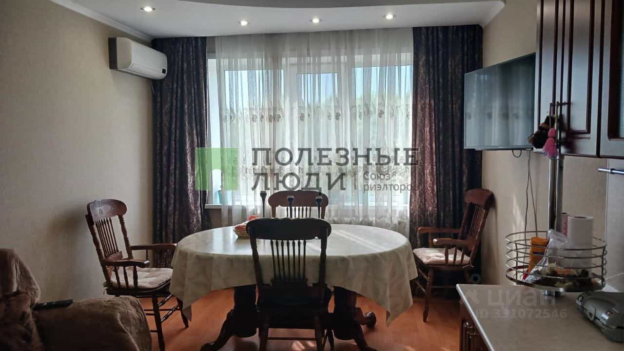 Россия, Курган, улица Бурова-Петрова, 98Г, фото 8