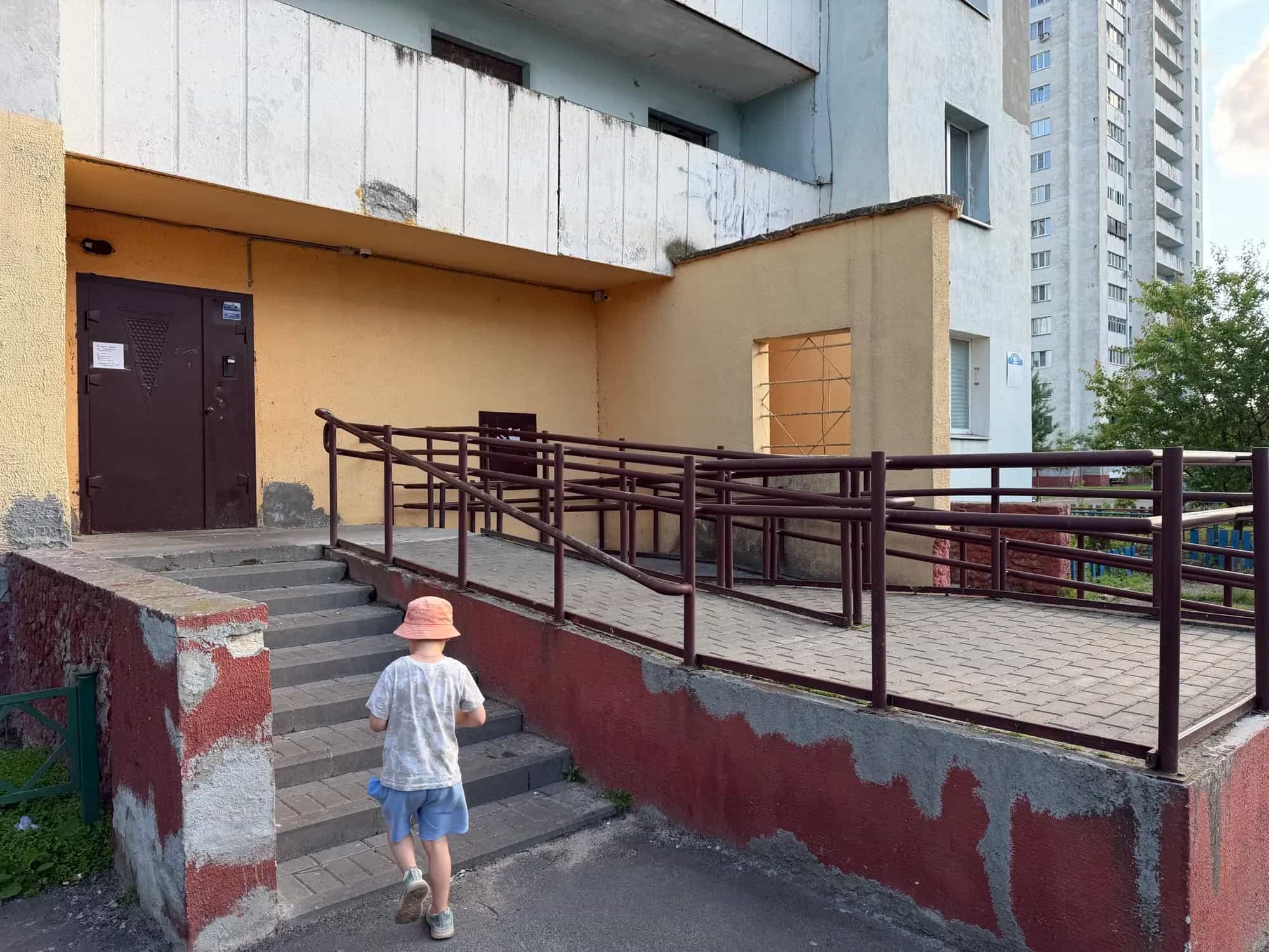 Беларусь, Гомель, улица Петруся Бровки, 49, фото 3