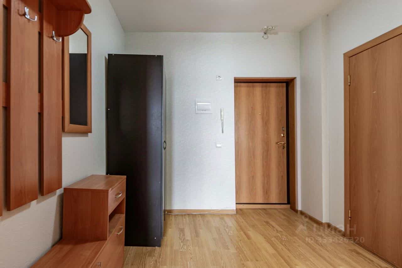 Россия, Свердловская область, Екатеринбург, улица Фурманова, 103, фото 4