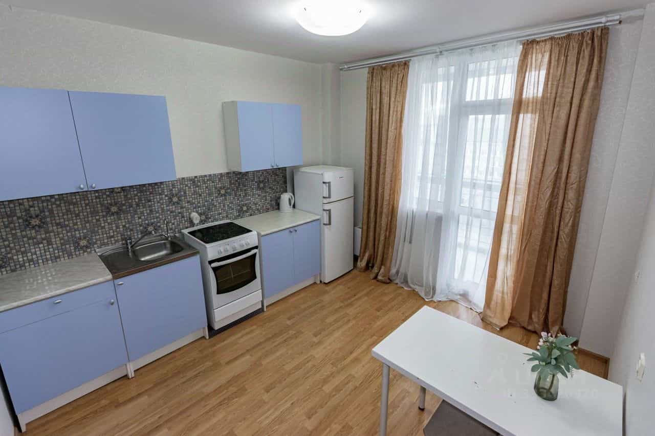 Россия, Свердловская область, Екатеринбург, улица Фурманова, 103, фото 10
