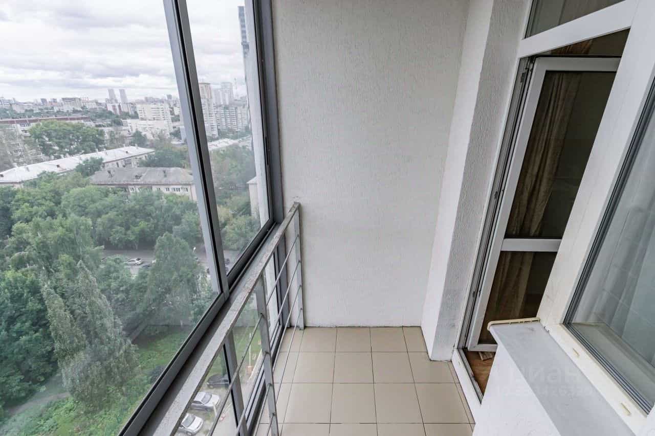 Россия, Свердловская область, Екатеринбург, улица Фурманова, 103, фото 16