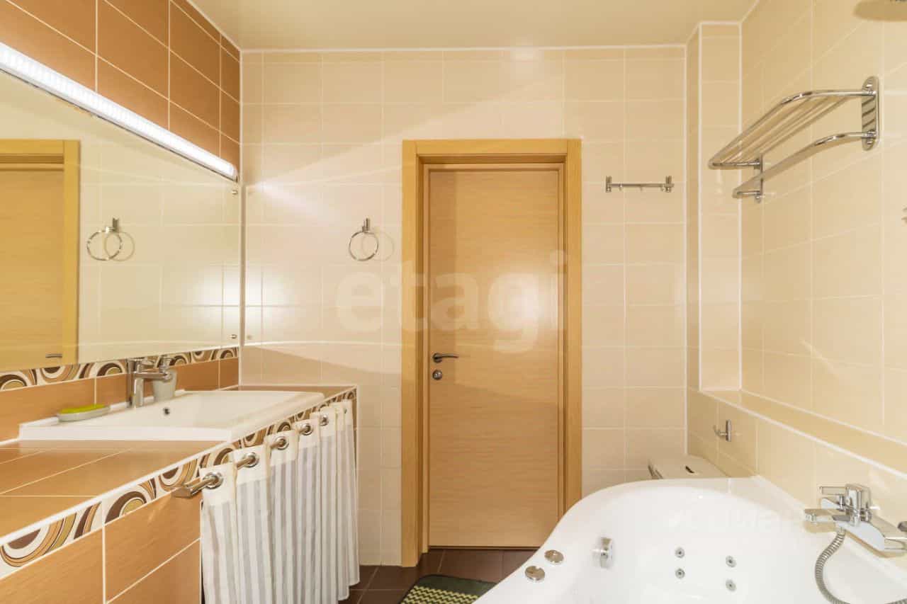 Россия, Челябинск, улица Косарева, 71, фото 18