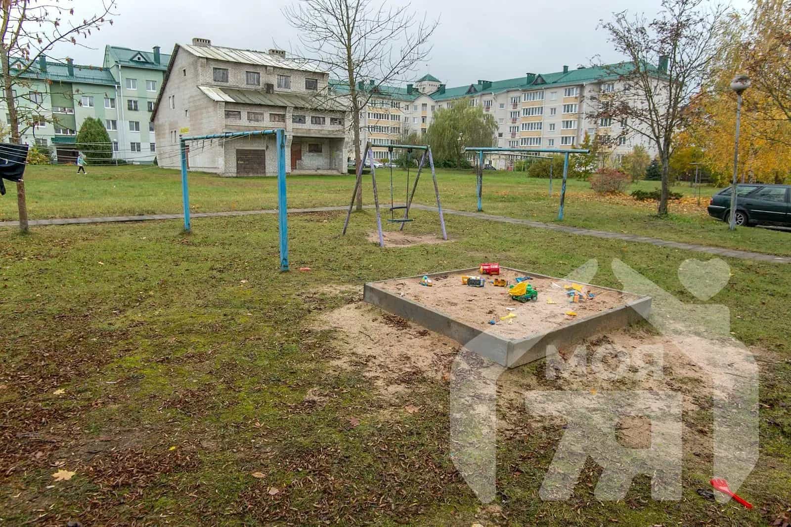 Беларусь, Минская область, Мядельский район, Нарочский сельсовет, курортный посёлок Нарочь, Октябрьская улица, 16, фото 18