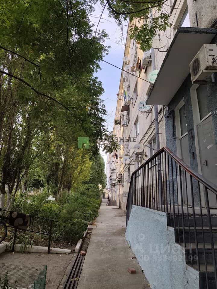 Россия, Краснодарский край, Новороссийск, Прямая улица, 33