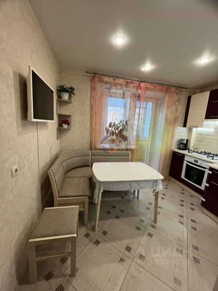 Россия, Великий Новгород, Завокзальный район, улица Космонавтов, 38, фото 3