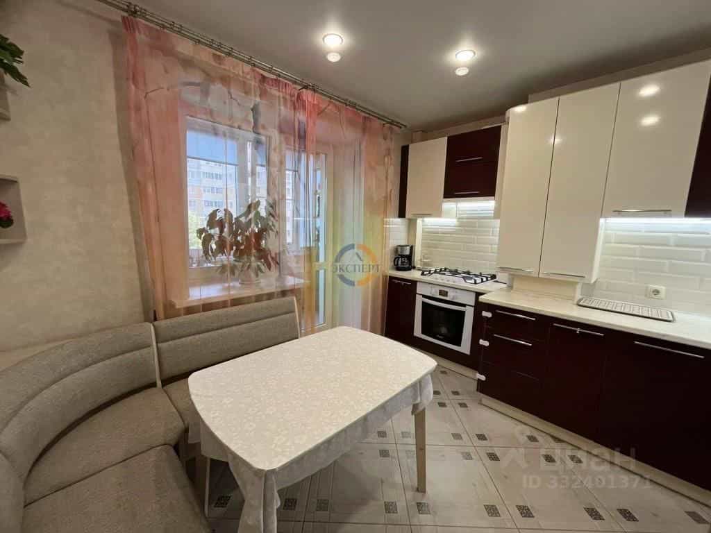 Россия, Великий Новгород, Завокзальный район, улица Космонавтов, 38, фото 5