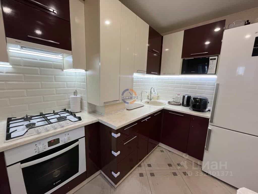 Россия, Великий Новгород, Завокзальный район, улица Космонавтов, 38, фото 6