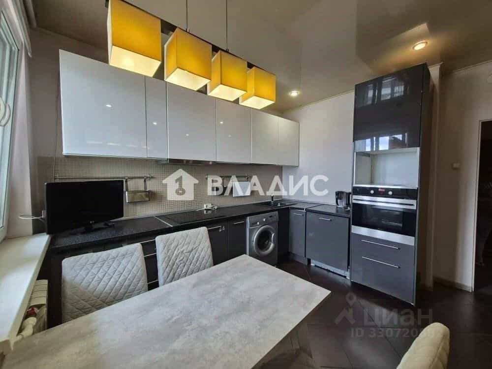Россия, Республика Бурятия, Улан-Удэ, улица Смолина, 54Б, фото 11