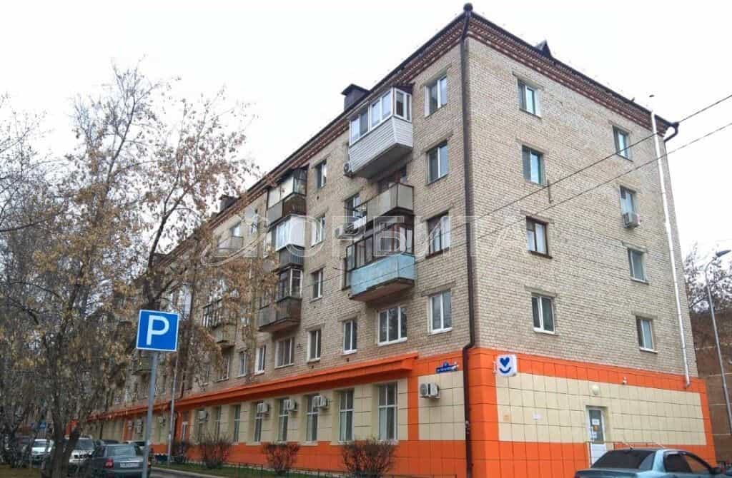 Россия, Тюмень, улица 50 лет ВЛКСМ, 97