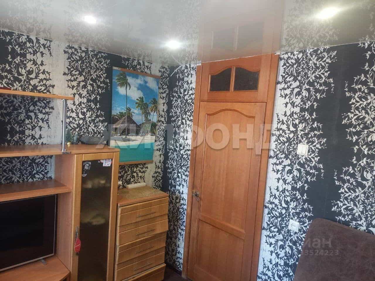 Россия, Новосибирск, микрорайон Юбилейный, улица Столетова, 32, фото 8