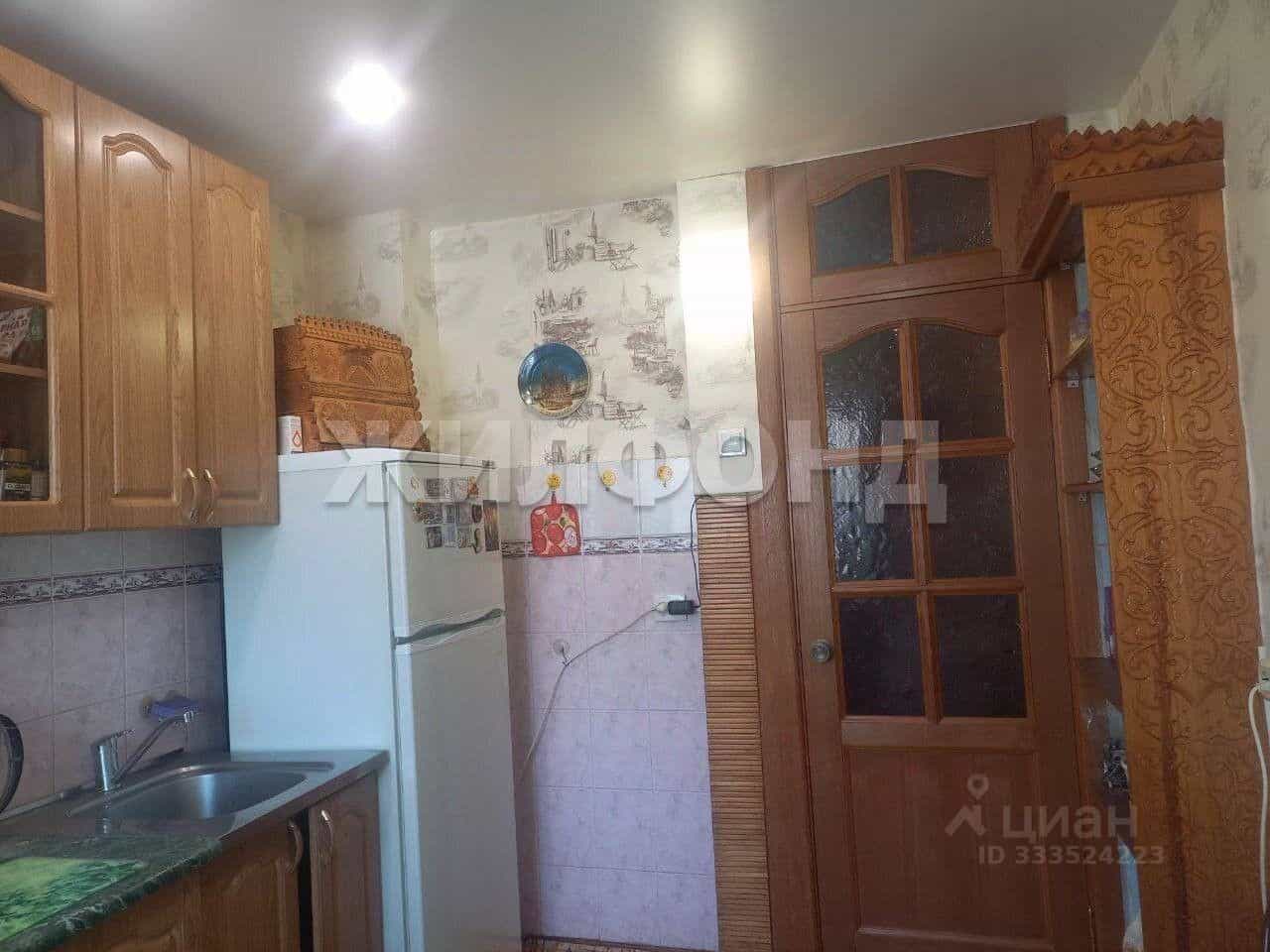 Россия, Новосибирск, микрорайон Юбилейный, улица Столетова, 32, фото 15