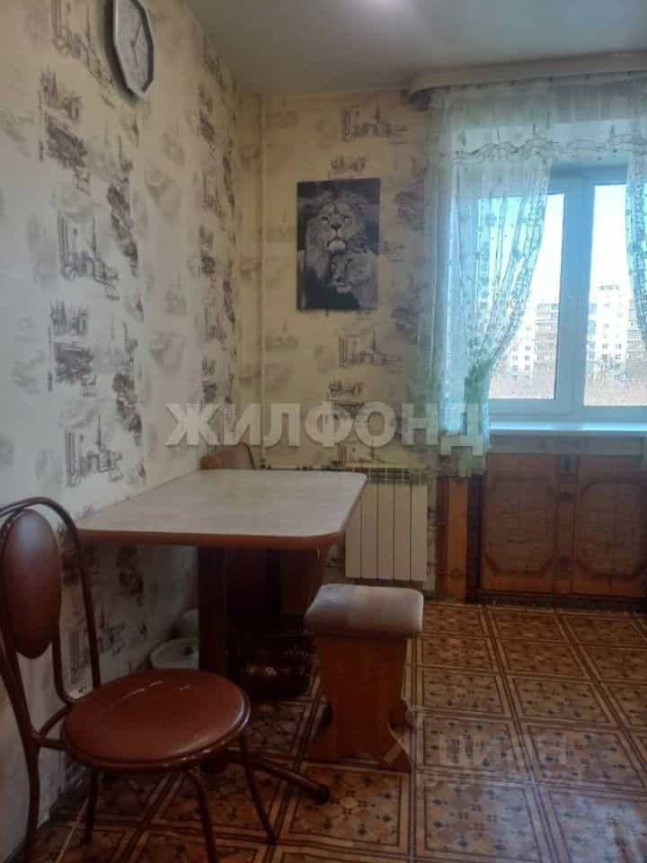 Россия, Новосибирск, микрорайон Юбилейный, улица Столетова, 32, фото 16