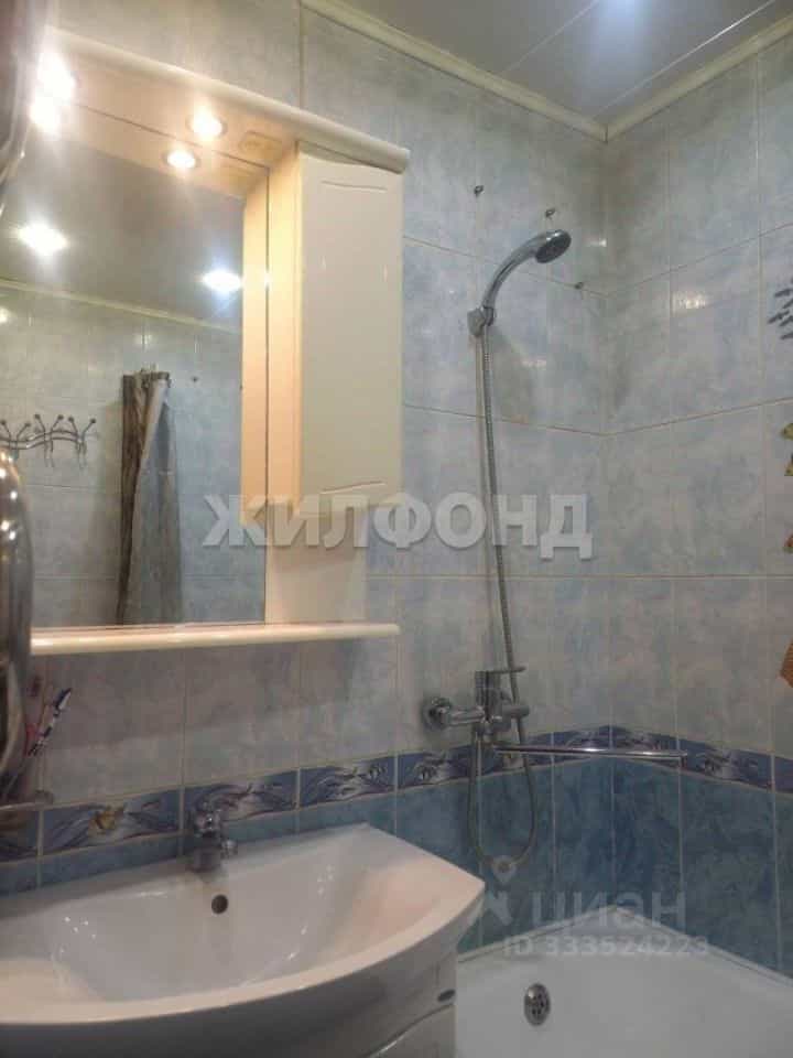 Россия, Новосибирск, микрорайон Юбилейный, улица Столетова, 32, фото 22