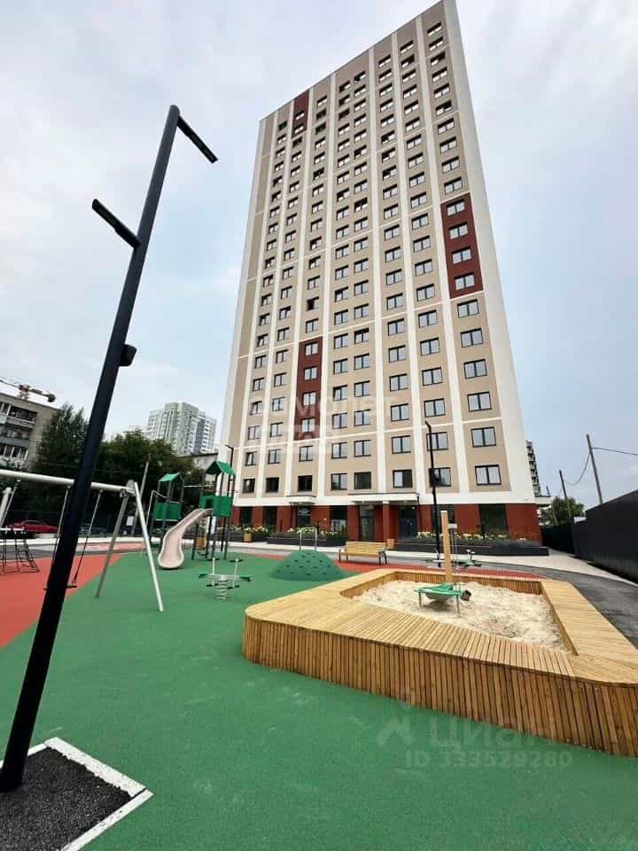 Россия, Свердловская область, Екатеринбург, улица Красных Командиров, 80/2, фото 7