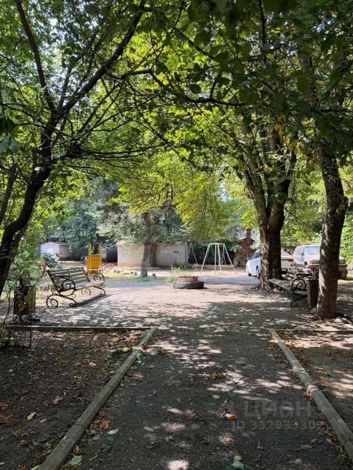 Россия, Кабардино-Балкарская Республика, Нальчик, улица Толстого, 36, фото 26