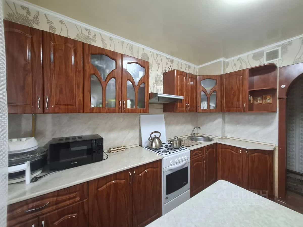 Россия, Республика Татарстан (Татарстан), Нижнекамск, Лесная улица, 27