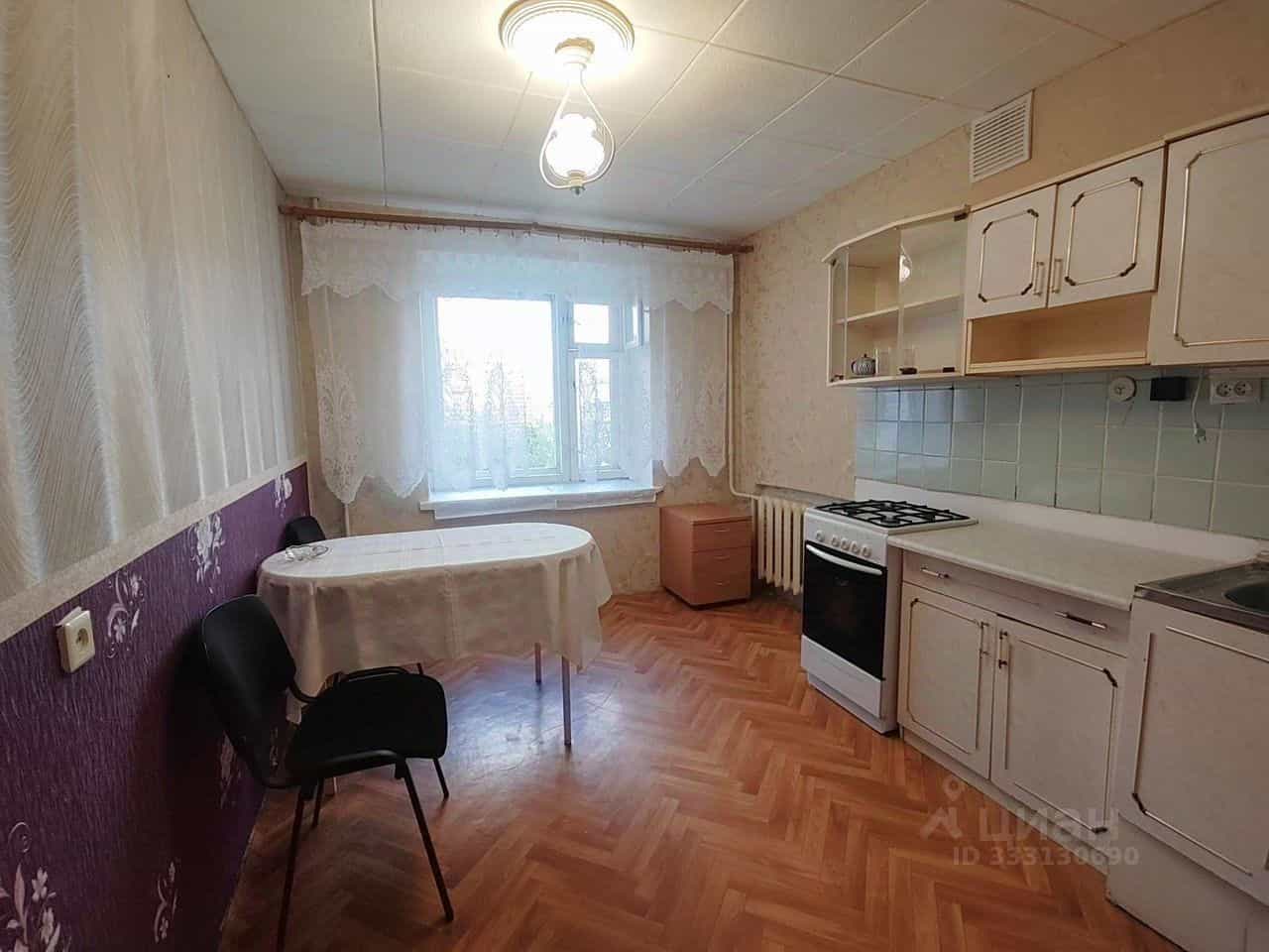 Россия, Калужская область, Жуковский муниципальный округ, Кремёнки, Молодёжная улица, 7