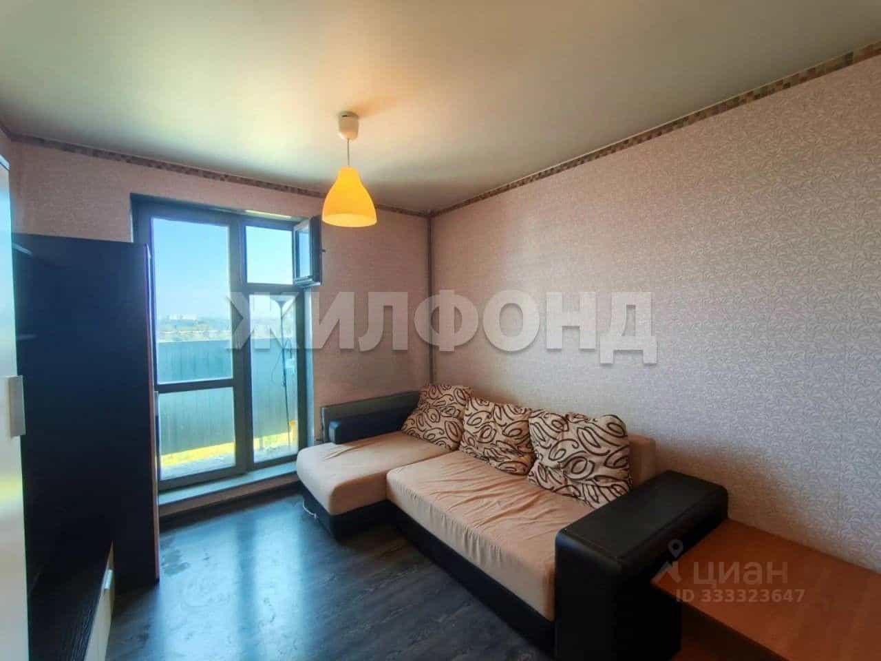 Россия, Новосибирск, улица Виктора Уса, 15, фото 3