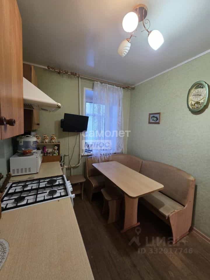 Россия, Нижегородская область, Бор, район Октябрьский, улица Победы, 14, фото 8