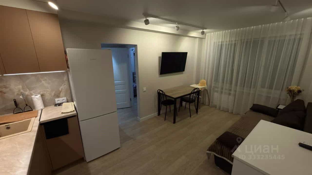 Россия, Красноярск, улица Ладо Кецховели, 65А, фото 3