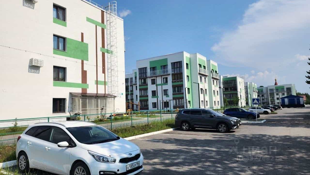 Россия, Ханты-Мансийский автономный округ — Югра, Сургутский район, посёлок Солнечный, улица Строителей, 3, фото 4