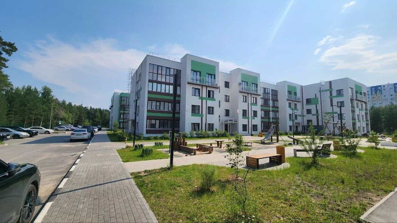 Россия, Ханты-Мансийский автономный округ — Югра, Сургутский район, посёлок Солнечный, улица Строителей, 3, фото 6