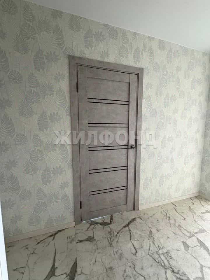 Россия, Новосибирск, улица Николая Сотникова, 19, фото 3