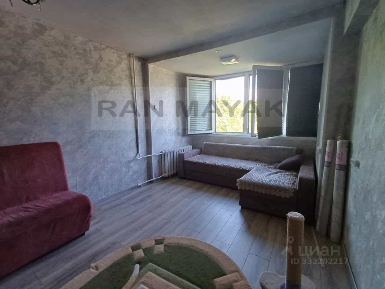 Россия, Республика Адыгея (Адыгея), Майкоп, улица Коммунаров, 9, фото 8