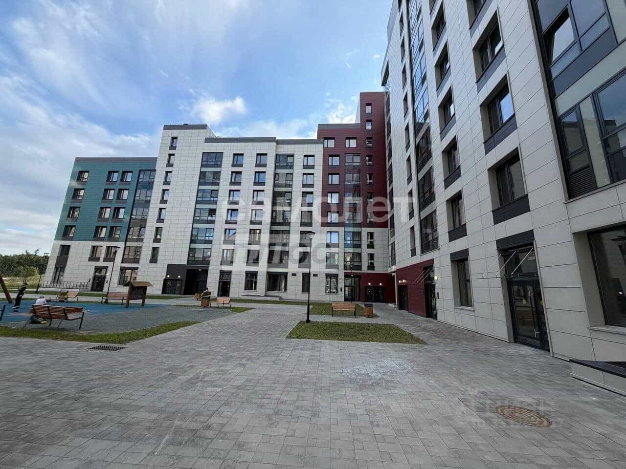 Россия, Омск, улица Александра Захарченко, 7, фото 7