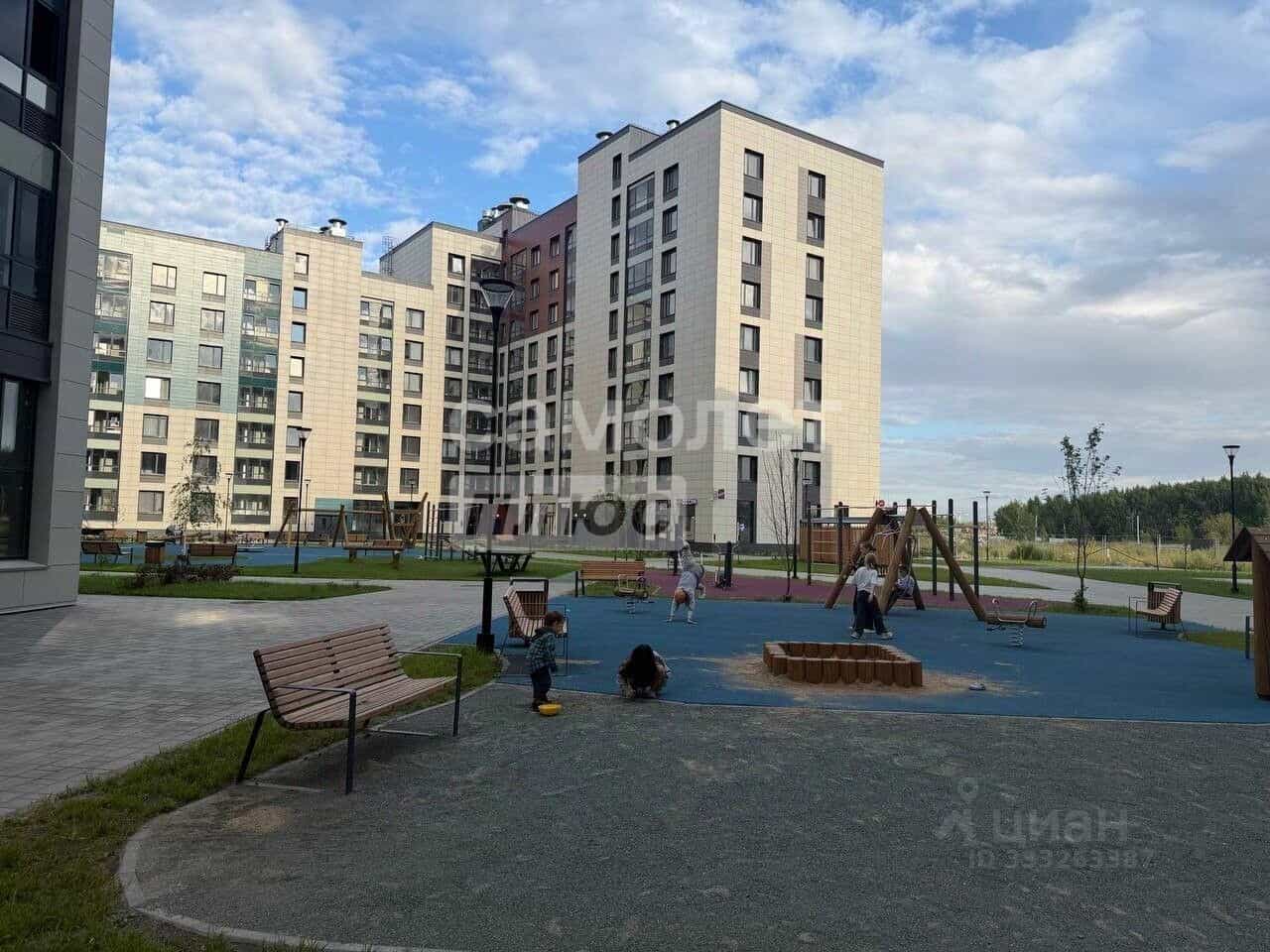 Россия, Омск, улица Александра Захарченко, 7, фото 8