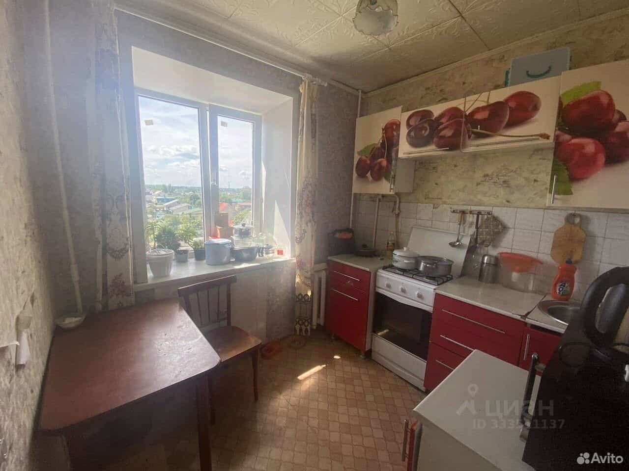 Россия, Псковская область, Великие Луки, улица Заслонова, 33, фото 2