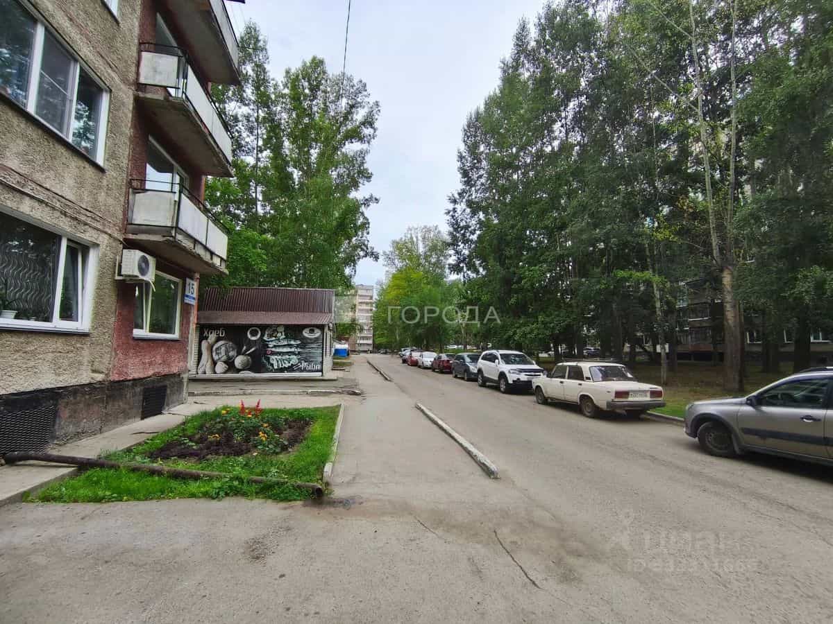 Россия, Алтайский край, Заринск, улица Металлургов, 15, фото 17