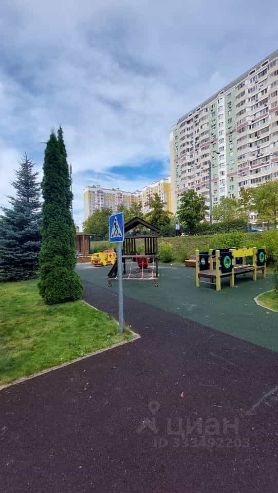 Россия, Москва, Новомосковский административный округ, район Внуково, улица Лётчика Грицевца, 6, фото 29