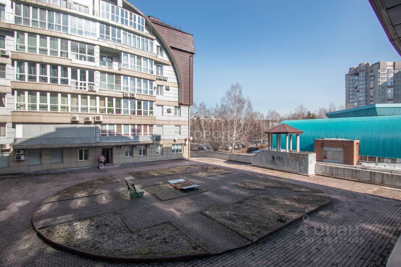 Россия, Кемеровская область — Кузбасс, Новокузнецк, улица Тольятти, 9Б, фото 12