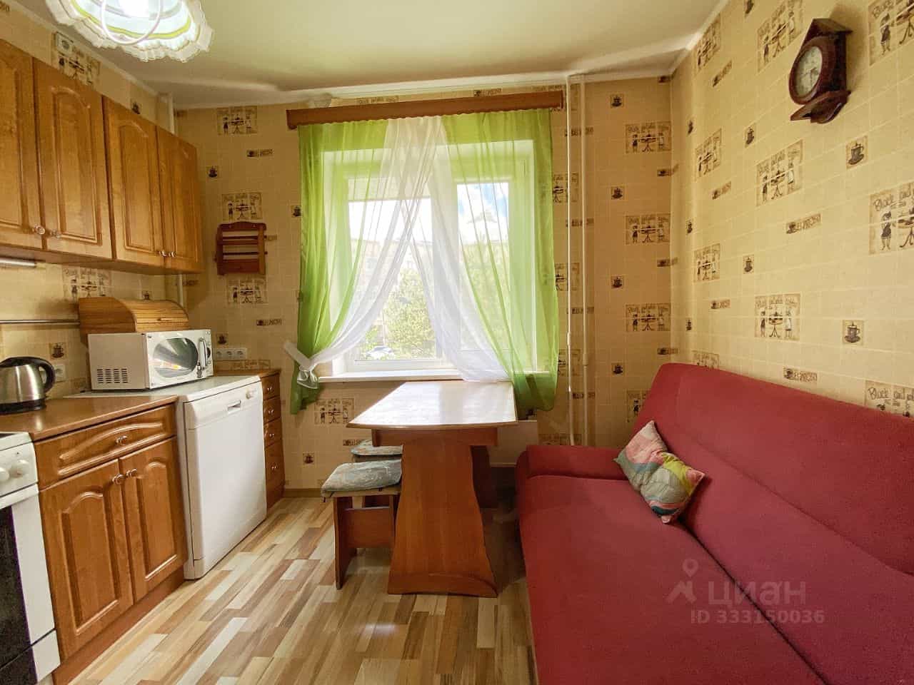Россия, Ленинградская область, Гатчина, улица Изотова, 13, фото 9